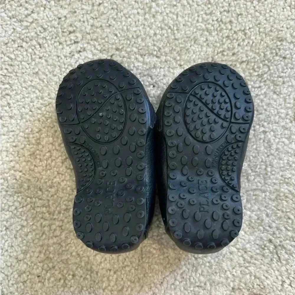 The Place black slip on non-marking loafers size 4
